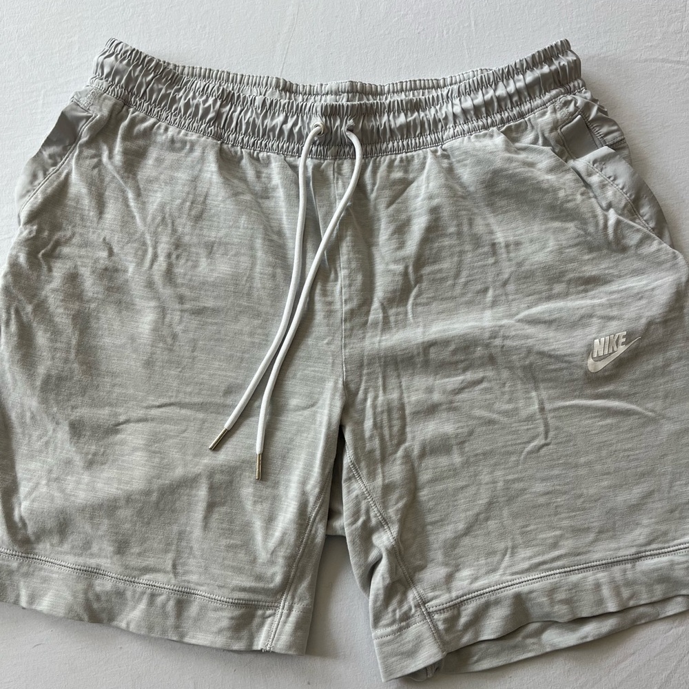 Nike Gray Athletic Shorts Lightweight Performance